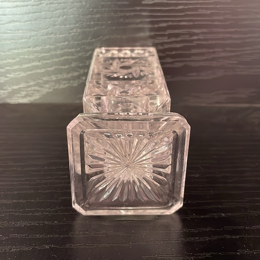 Vintage American Brilliance Deep Cut Lead Crystal Footed Bud Vase. - Picture 4 of 6